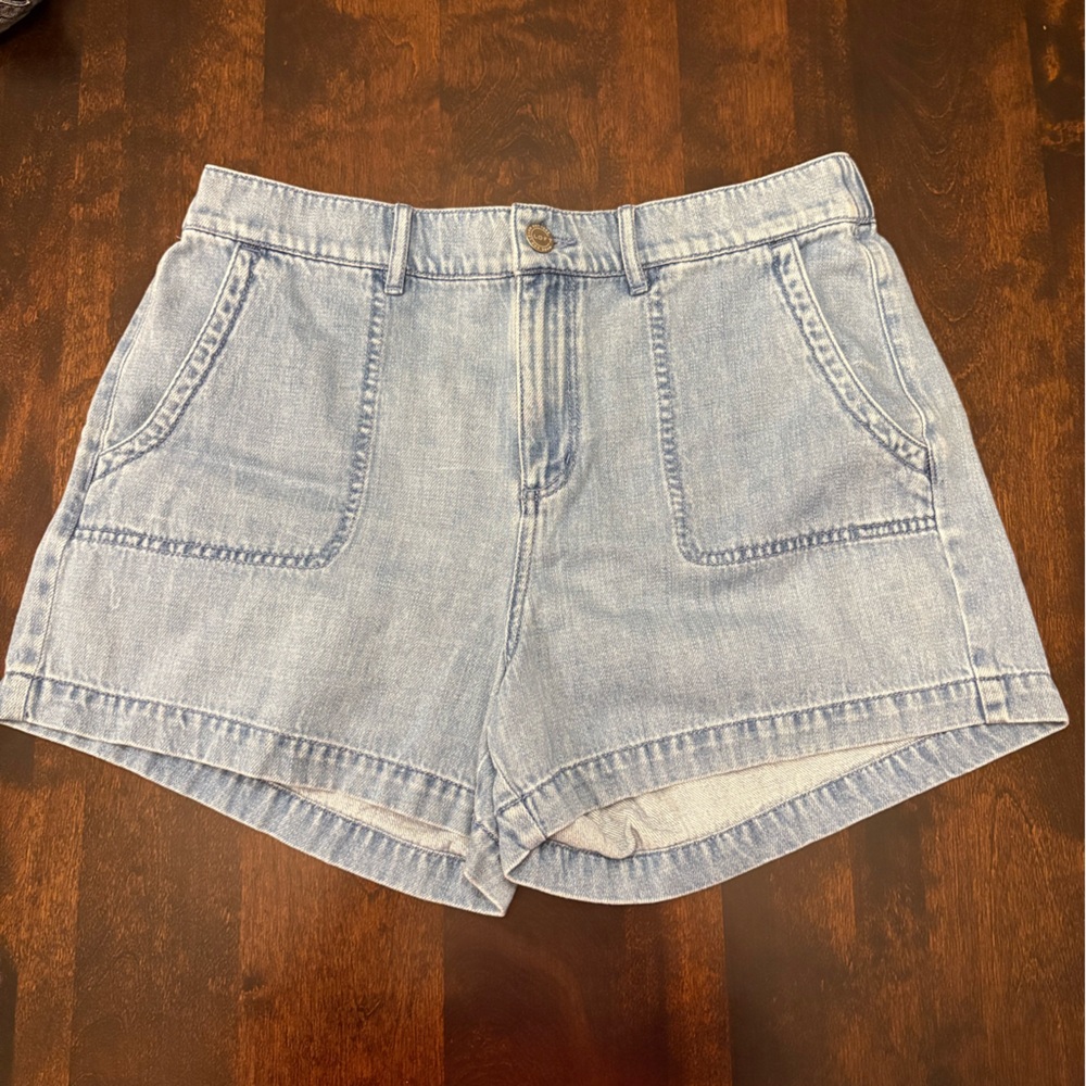 LOFT Light Wash Denim Shorts